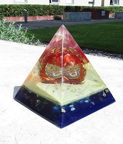 Orgone Mahakala Metayantra Protective Pyramid - Metayantra Consciencia